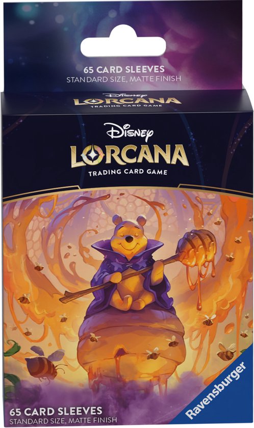 Lorcana Elke verpakking bevat 65 kaarthoezen met matte afwerking en een Disney Lorcana-glimmer.
