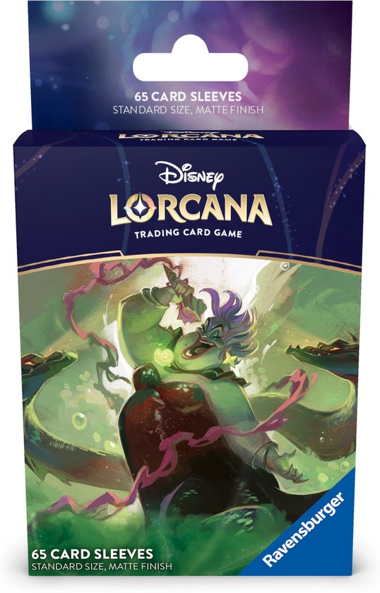 Lorcana Bewaar en bescherm je Disney Lorcana kaarten in stijl met deze Ursula Deck Box! Deze stevige en duurzame opbergdoos is perfect voor elke fan van The Little Mermaid en biedt ruimte voor een compleet deck. Dankzij het compacte ontwerp neem je je kaa