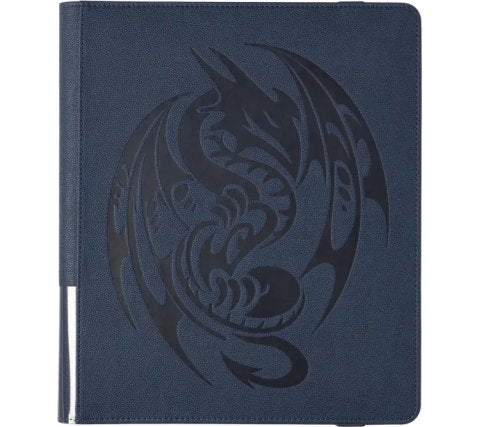 Accessoires De rijke, weelderige kleuren van een bosvloer vol verborgen geheimen. Bewaar, toon en wissel je kaarten met stijl in de exclusieve Card Codex portfolio.Bescherm je kostbare kaarten onder de versterkte Dragon Skin cover tegen deukjes en kreukel