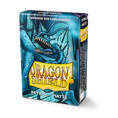 Accessoires Dragon Shield Matte Japanese Sleeves (59x86mm). Deze Sleeves zijn PVC vrij en geschikt voor kaartspellen, zoals: Yu-Gi-Oh!™ & Naruto™. Een box bevat 60 Sleeves en is voorzien van een printed label om je favoriete deck te labelen. Kleur Sleeves