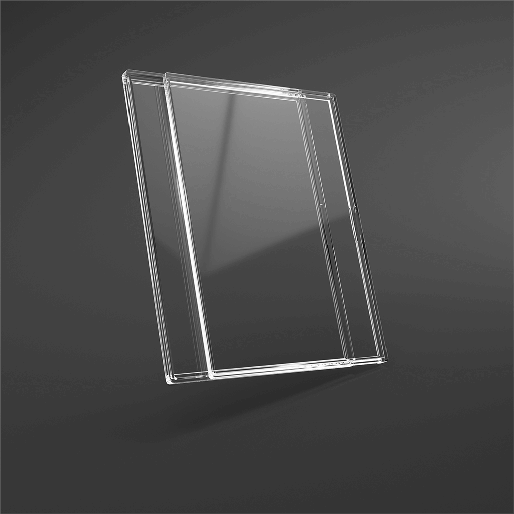 Accessoires Maximum protection for your card in an innovative rigid case with sliding mechanism! Protect and present your most valuable cards in this hard-shell card holder. The Slide Card Case holds one standard-size trading card, like Magic: The Gatheri