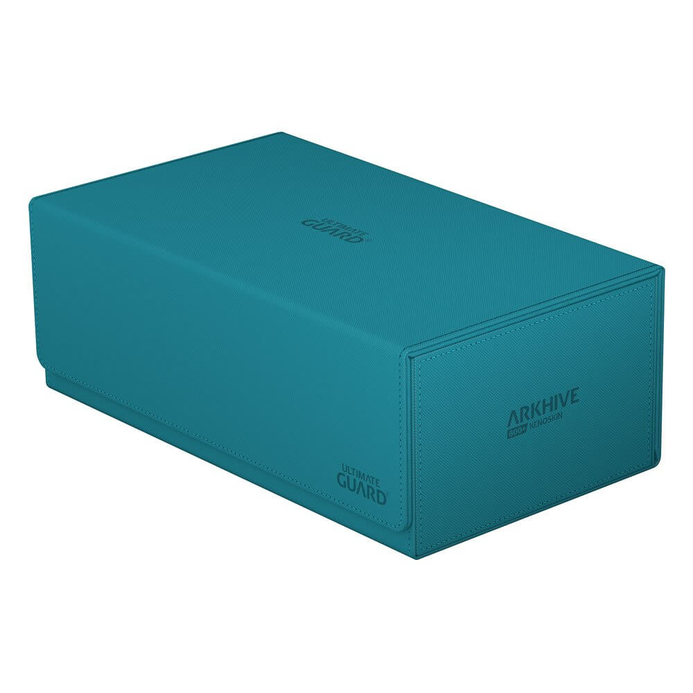 Accessoires Double your storage with our Arkhive 800+! This box offers space for more than 800 double-sleeved cards in standard size, can hold 350 Toploaders, or its two rows can simply be filled with a selection of your favorite deck boxes and cases. Its
