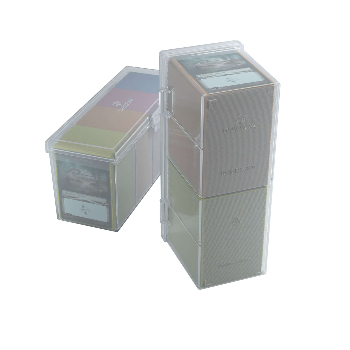 Accessoires Doorzichte Fourtress opbergbox waarin je volledige decks, dobbelstenen, tokens en 320 kaarten met dubbele sleeves kunt opbergen.