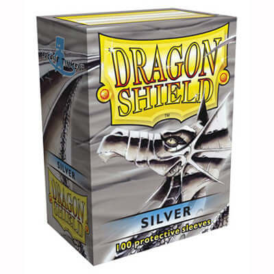Accessoires Standard-size Dragon Shield sleeves (63x88mm) met origineel draken artwork. Deze sleeves zijn PVC-vrij en geschikt voor kaartspellen zoals Magic: The Gathering, Pokémon TCG en Lord of the Rings TCG.Een box bevat 100 sleeves en is voorzien van