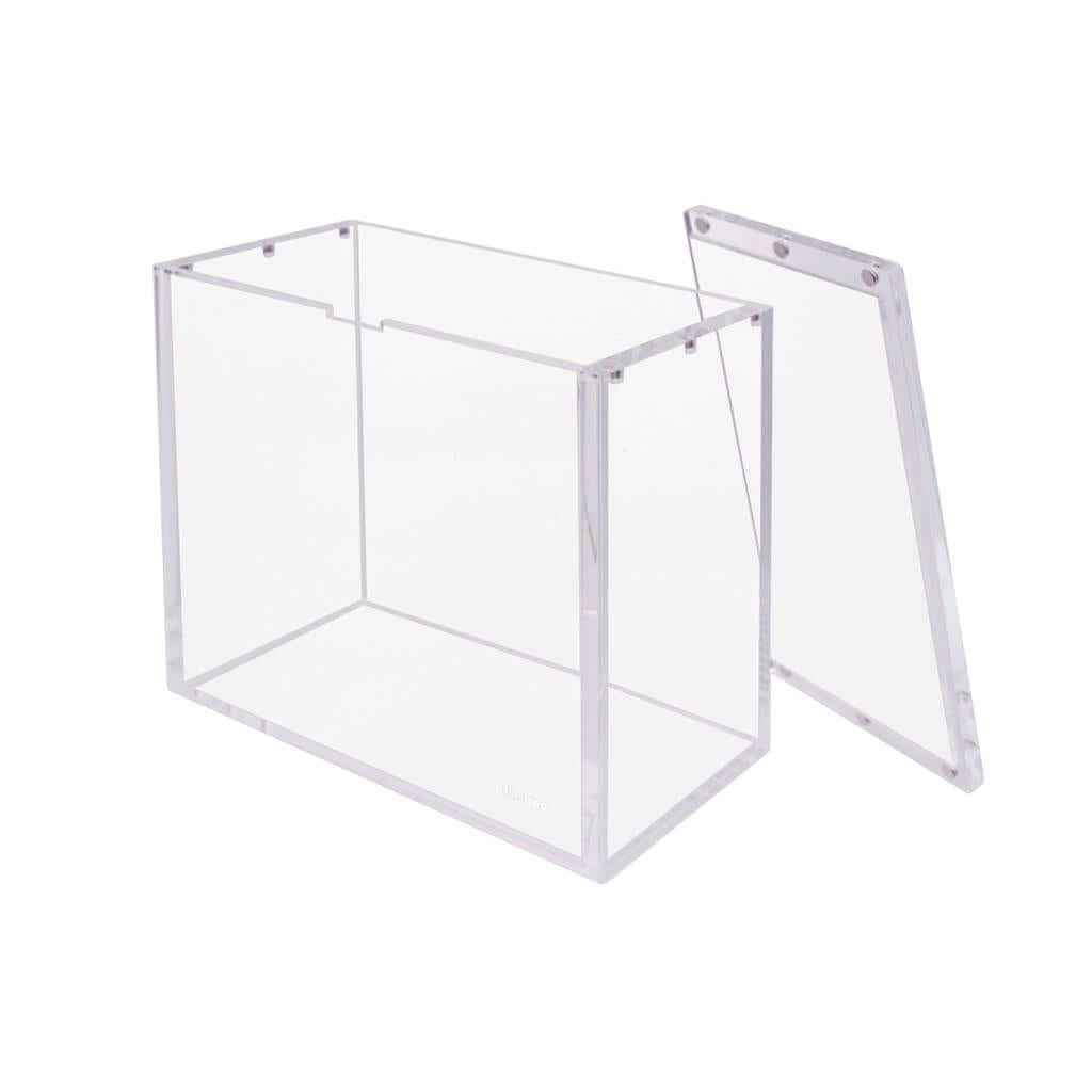 Accessoires Display and protect your standard size Pokémon booster boxes in UV protected acrylic displays by Ultra PRO! The ultra clear, thick acrylic display box features a 2-piece top-opening design with 6 extra-strength magnets. Each display includes o