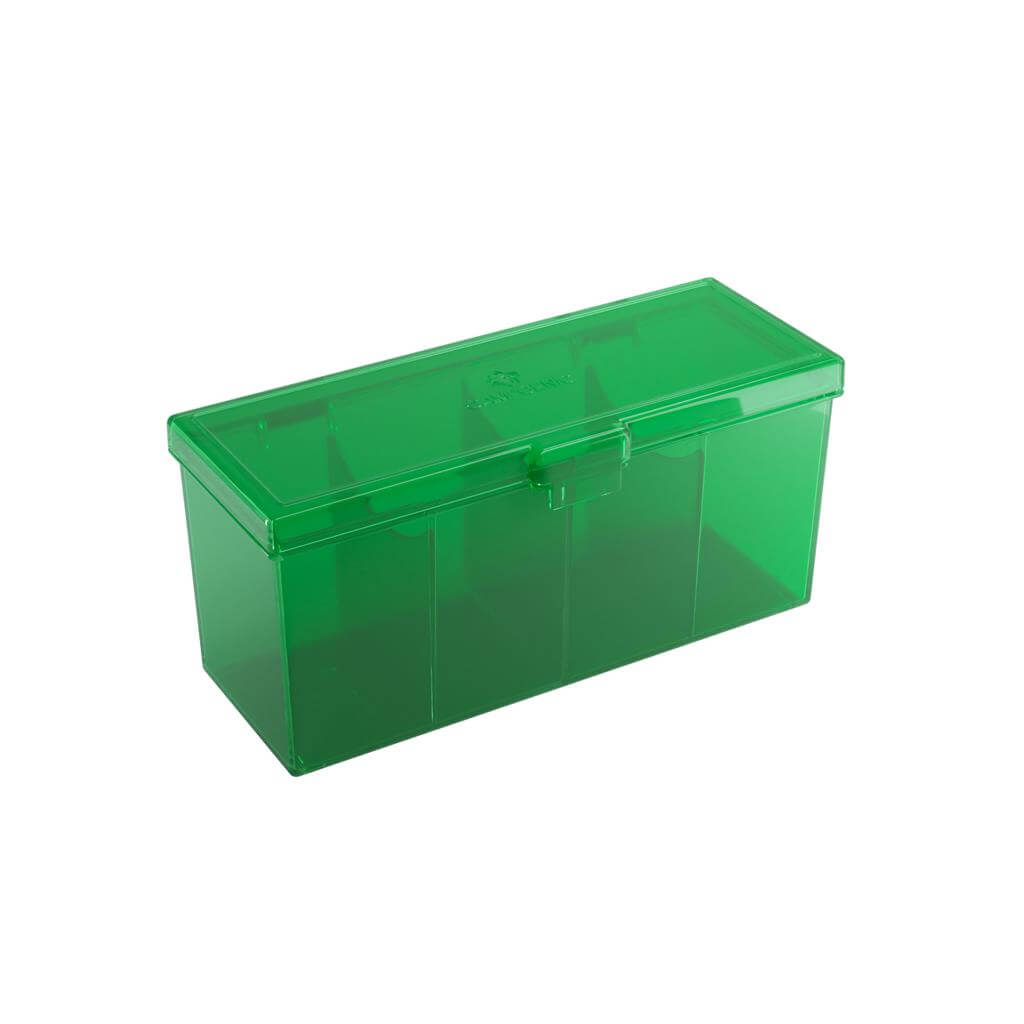 Accessoires Groene Fourtress opbergbox waarin je volledige decks, dobbelstenen, tokens en 320 kaarten met dubbele sleeves kunt opbergen.