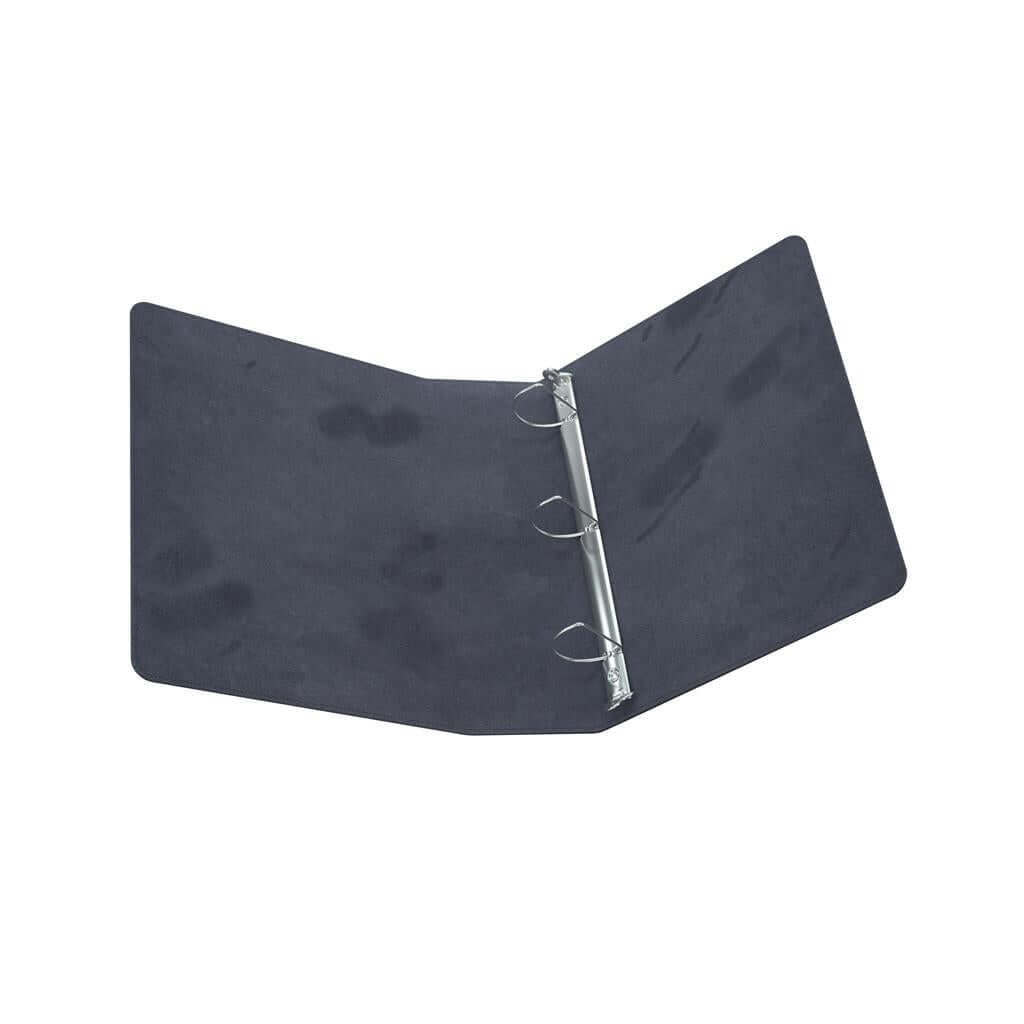 Accessoires Zwarte ringbandmap met 3 sterke ringen voor zowel 18-pocket als 9-pocket pagina's.