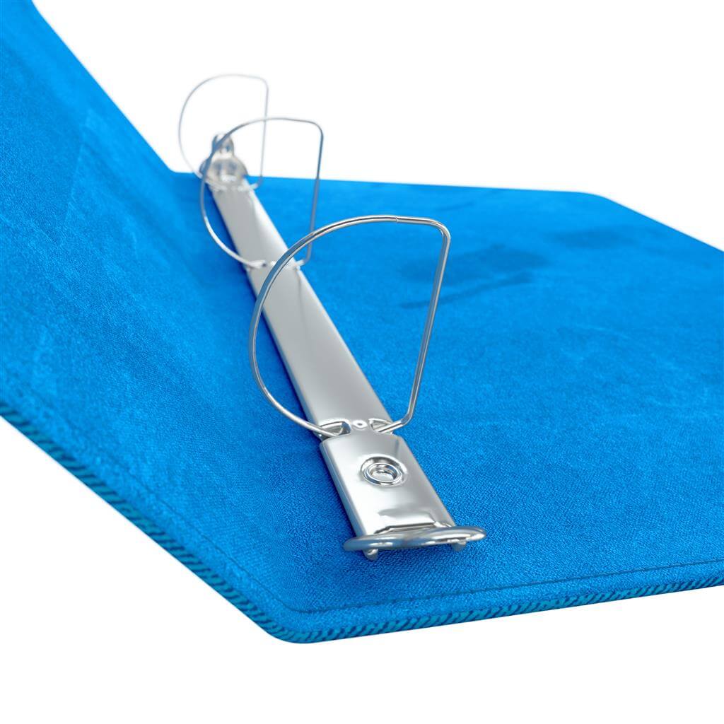 Accessoires Blauwe ringbandmap met 3 sterke ringen voor zowel 18-pocket als 9-pocket pagina's.