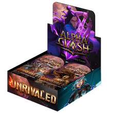 UITVERKOOP Elke Alpha Clash Unrivaled Booster Box bevat 24 Booster Packs. Elke Booster Pack bevat 10 kaarten. Daarnaast bevat de Booster Box ook een topper.