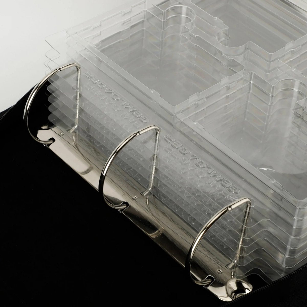 Gemloader Premium Graded Card Binder voor PSA [28 slots – 2x2 indeling] Grijs