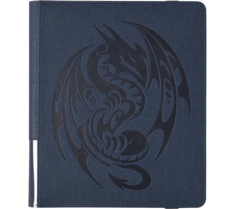 Accessoires De rijke, weelderige kleuren van een bosvloer vol verborgen geheimen. Bewaar, toon en wissel je kaarten met stijl in de exclusieve Card Codex portfolio.Bescherm je kostbare kaarten onder de versterkte Dragon Skin cover tegen deukjes en kreukel