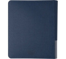 Accessoires De diepe blauwe oceanen van Arcania, waar vele schatten verborgen liggen. Bewaar en show je waardevolle kaarten veilig met de exclusieve Zipster binder, de favoriet van verzamelaars en traders. De versterkte Dragon Skin cover beschermt tegen d