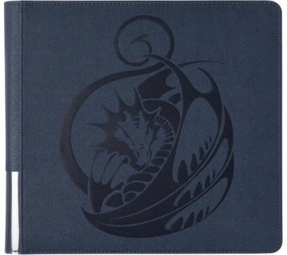 Accessoires Duik in de diepe blauwe oceanen van Arcania en bescherm je waardevolle kaarten in de schitterende Zipster XL binder, favoriet onder verzamelaars en traders. De versterkte Dragon Skin cover beschermt je kaarten tegen deukjes en kreukels, terwij