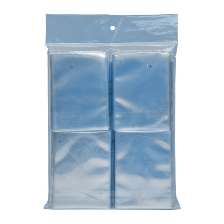 Accessoires Protect your trading cards from dirt and dust with Ultra PRO card sleeves. Made with non-PVC, ultra clear polypropylene film these sleeves are a must for any trading card collector looking to preserve the value of their trading cards. Sized to