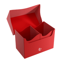 Accessoires Deze opbergdoos is perfect om twee complete decks of maximaal 200 kaarten met dubbele sleeves op te bergen.