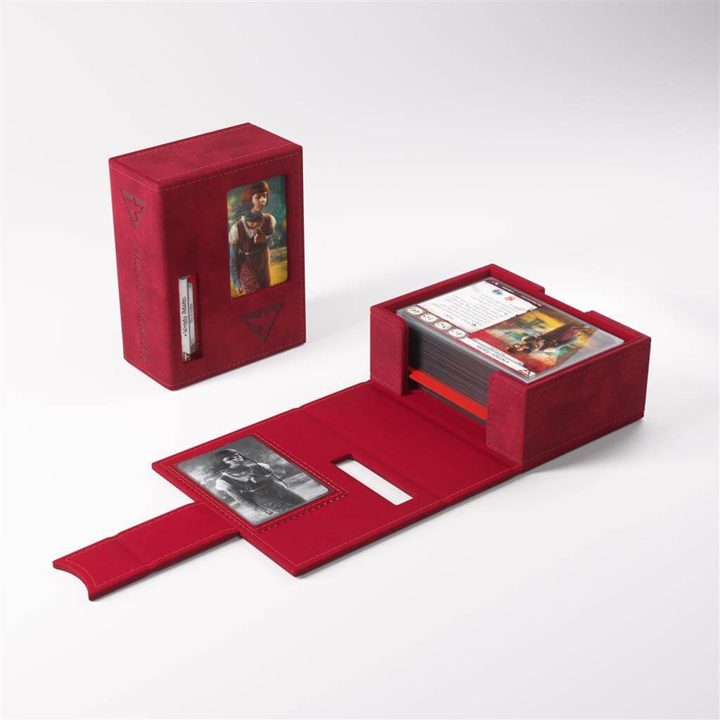 Accessoires Officially licensed premium deck box designed specifically for the needs of Arkham Horror: The Card Game players. The exclusive Arkham Horror Investigator Deck Tome is perfectly sized to hold a full investigator deck, even if the cards are sin