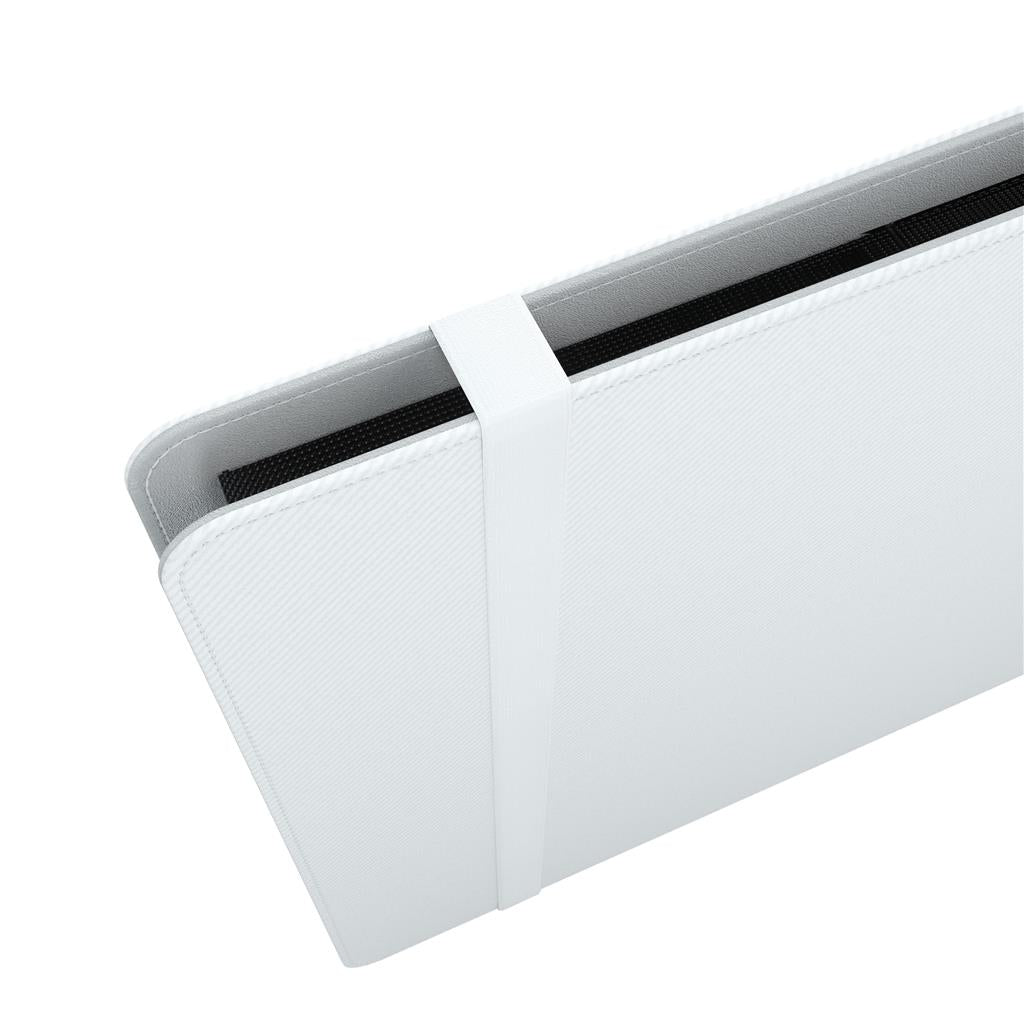 Accessoires Dit witte Prime album is voorzien van 20 sideloading 24-Pocket pagina's voor een totale capaciteit van 480 kaarten (zelfs met dubbele sleeves).