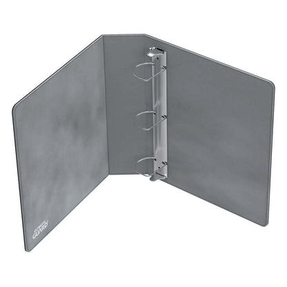 Accessoires Premium 3-ring card album with XenoSkin cover and reinforced 70 mm D-rings for standard-sized 18-pocket-pages. Designed with a clear indexing slot on the spine for easy organization (label included).- ID-Label on spine- Resistant XenoSkin mate