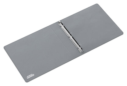 Accessoires High quality, 30 mm wide, 3-ring album with innovative XenoSkin cover for QuadRow Pocket Pages. Holds QuadRow pocket pages Resistant XenoSkin material Microfiber inner lining Heavy-duty D-Ring Data sheet: Width: 350 mm Height: 320 mm Depth: 50