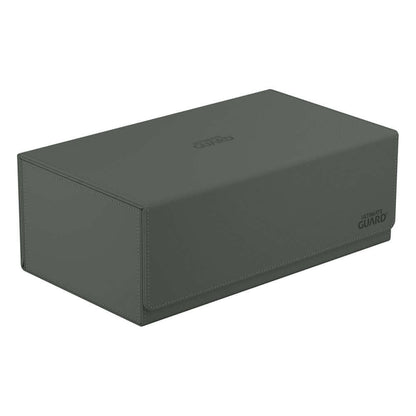 Accessoires Double your storage with our Arkhive 800+! This box offers space for more than 800 double-sleeved cards in standard size, can hold 350 Toploaders, or its two rows can simply be filled with a selection of your favorite deck boxes and cases. Its