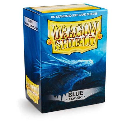 Accessoires Standard-size Dragon Shield sleeves (63x88mm) met origineel draken artwork. Deze sleeves zijn PVC-vrij en geschikt voor kaartspellen zoals Magic: The Gathering, Pokémon TCG en Lord of the Rings TCG. Een box bevat 100 sleeves en is voorzien van
