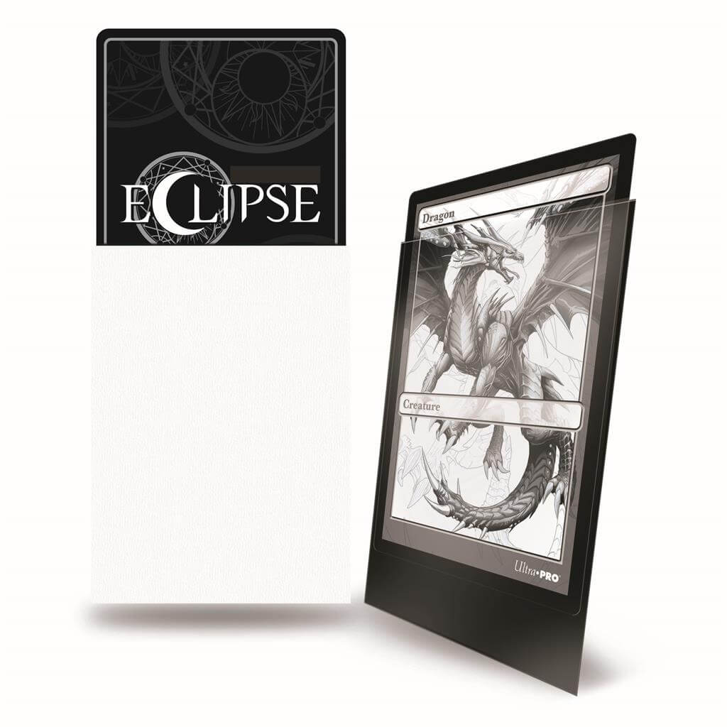 Accessoires Eclipse Deck Protector sleeves are now in 100ct packages, with three new colors! Royal Purple, Smoke Grey, & Forest Green. • New part numbers and color names to avoid ordering confusion. • Increased color and edge consistency. • All colors are