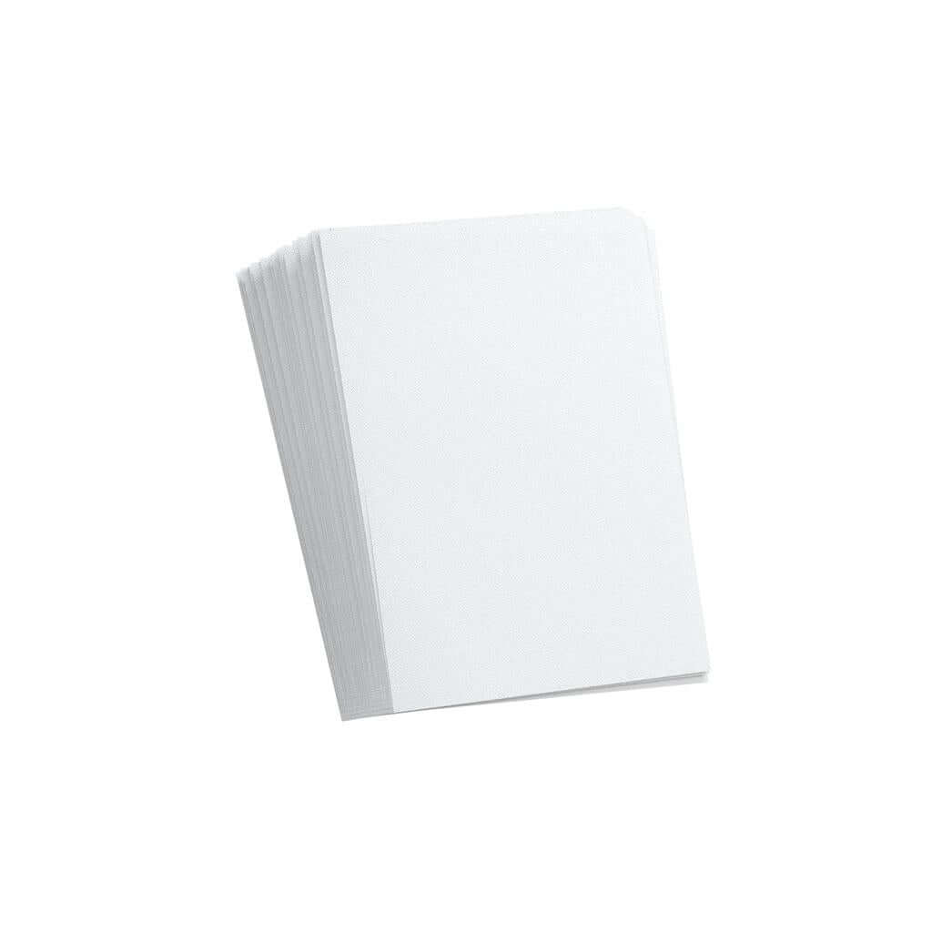 Accessoires Deze witte Matte Sleeves bieden een hoogwaardige bescherming voor standaard formaat kaarten van maximaal 64x89mm.