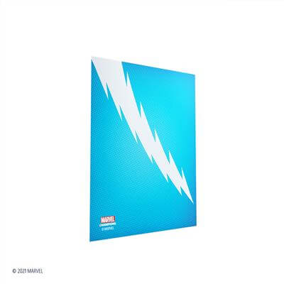 Accessoires SLEEVES Marvel Champions met Quicksilver. Een pakje bevat 50+1 sleeves. Afmetingen zijn 66 x 91 mm.