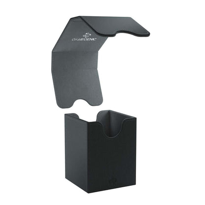 Accessoires Deze zwarte, aanpasbare Squire deckbox is geschikt voor een deck van 100 kaarten met dubbele sleeves.