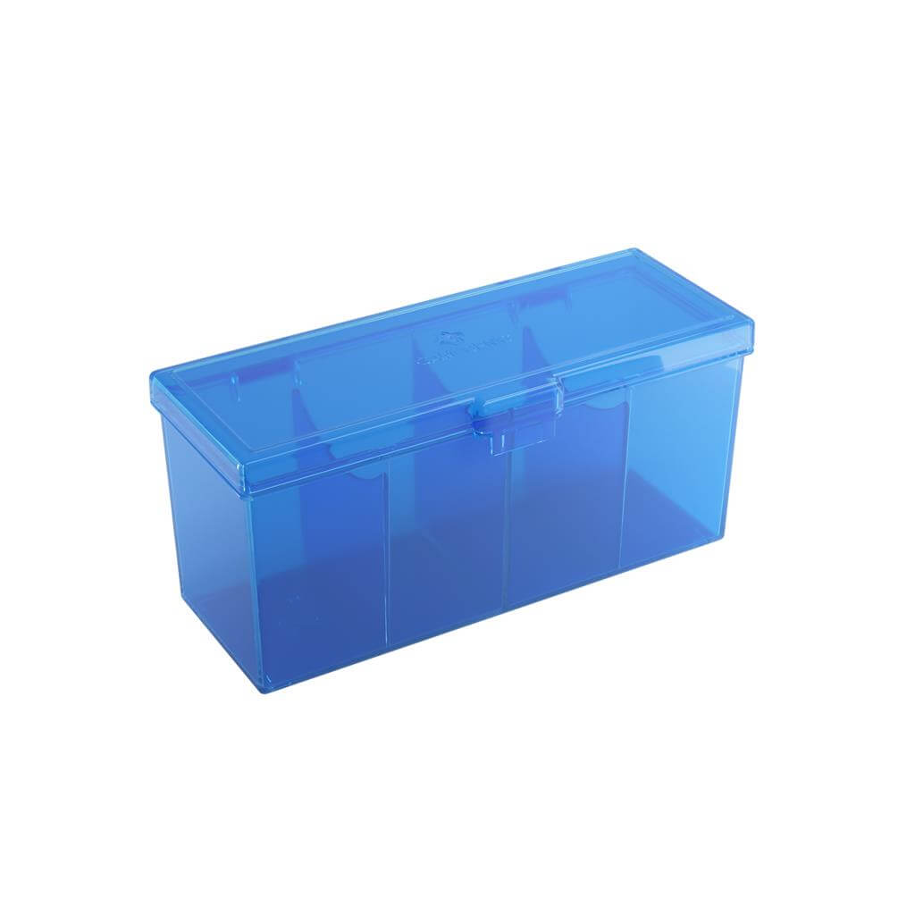 Accessoires Blauwe Fourtress opbergbox waarin je volledige decks, dobbelstenen, tokens en 320 kaarten met dubbele sleeves kunt opbergen.