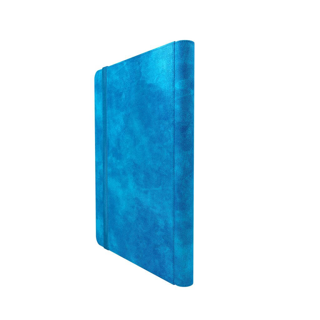 Accessoires Dit blauwe Prime album is voorzien van 20 sideloading 18-Pocket pagina's voor een totale capaciteit van 360 kaarten (zelfs met dubbele sleeves).